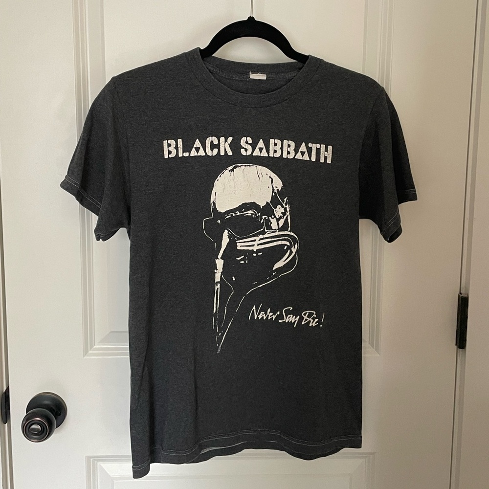 Vintage Black Sabbath Never Say Die band tshirt Men’s Small grey/white graphics
